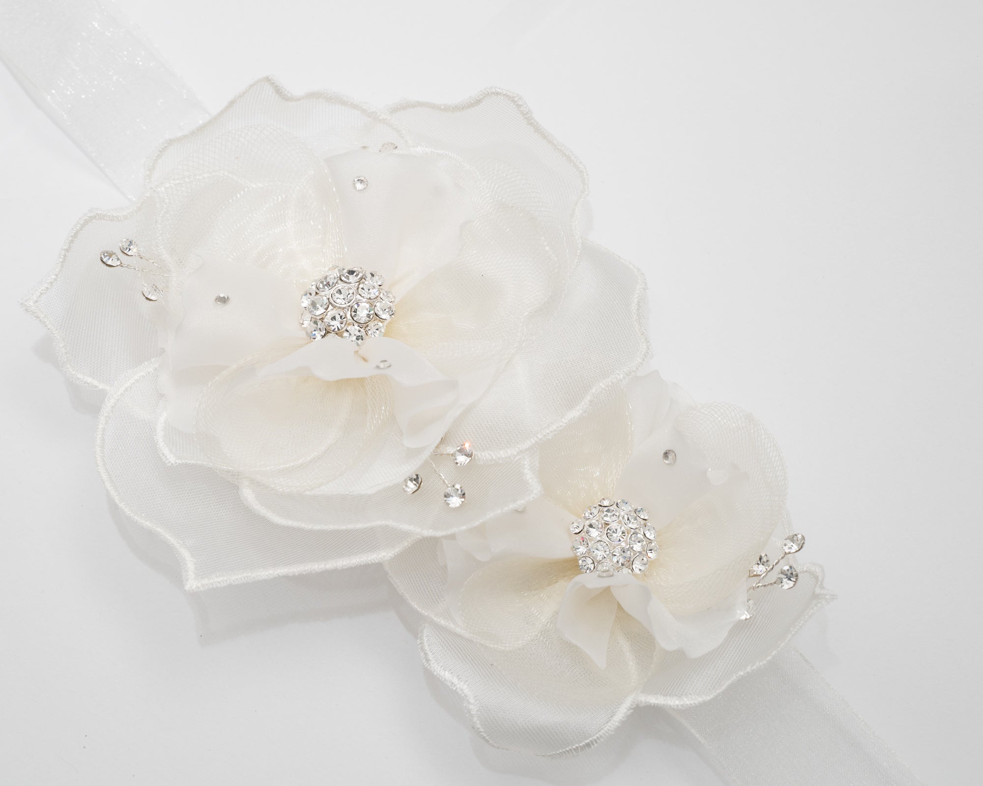 ivory knot-wedding accessories-bridal belt-faye-floral
