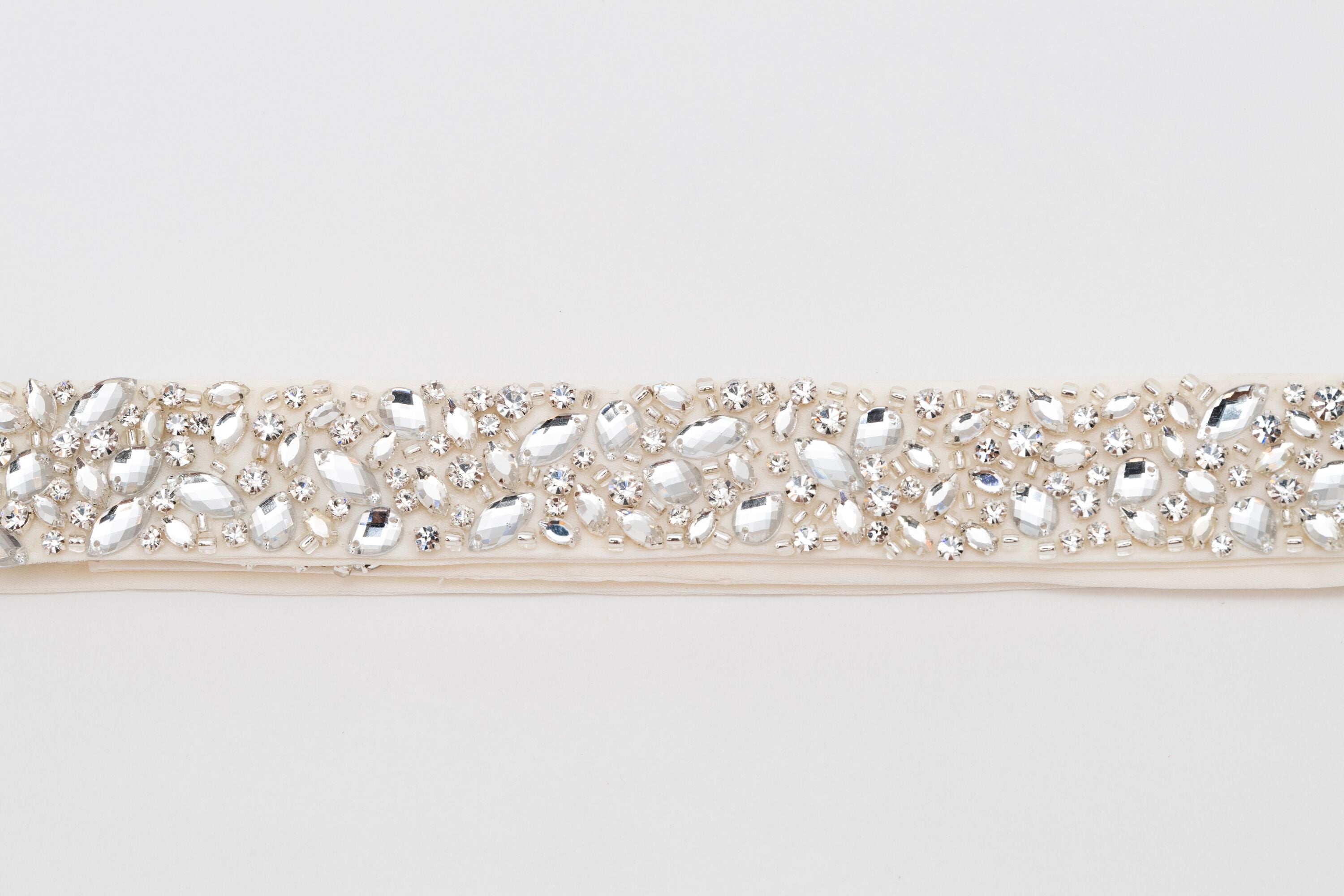 ivory knot-wedding accessories-bridal belts-kim