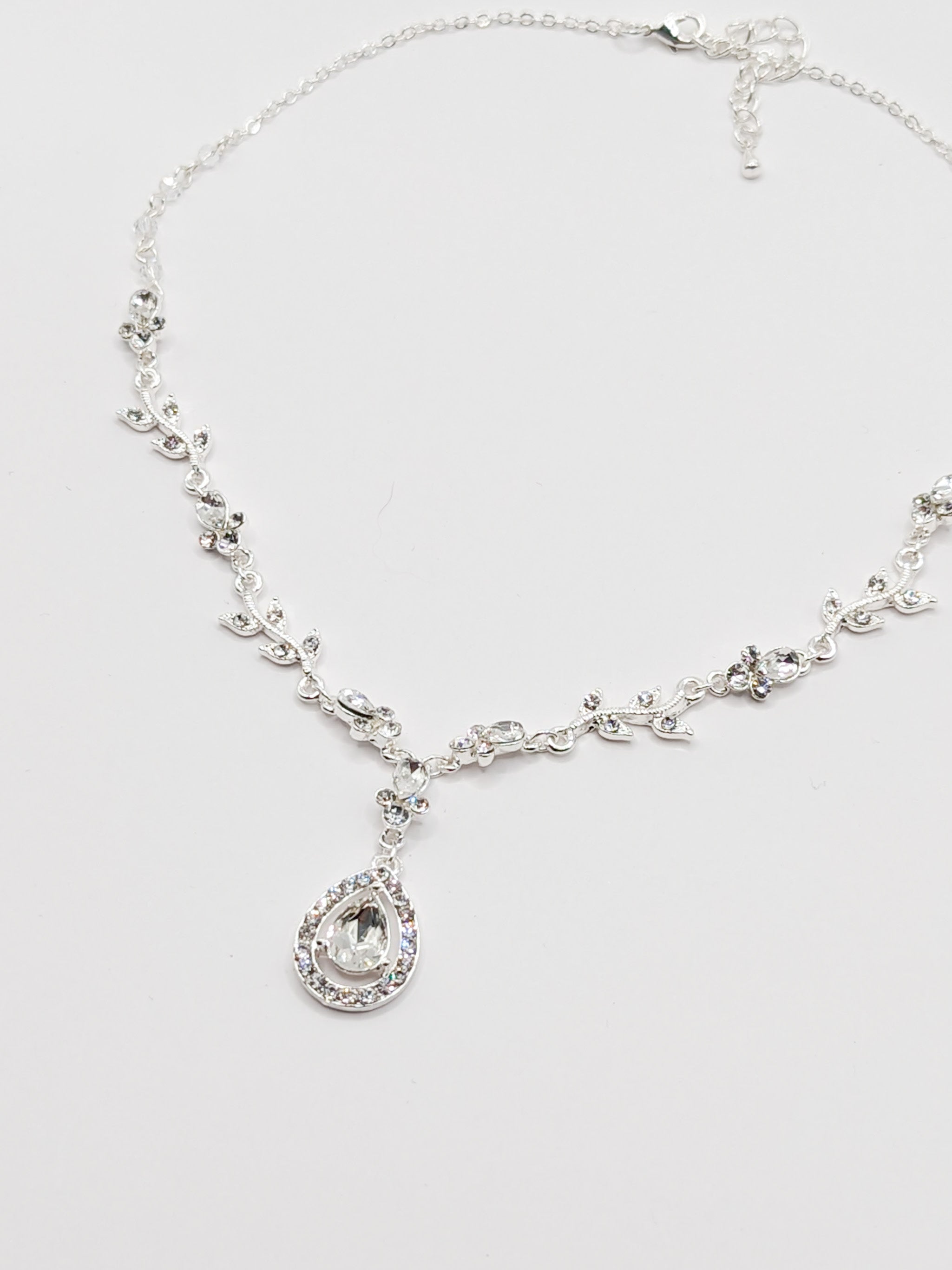Lula Necklace & Earring Set
