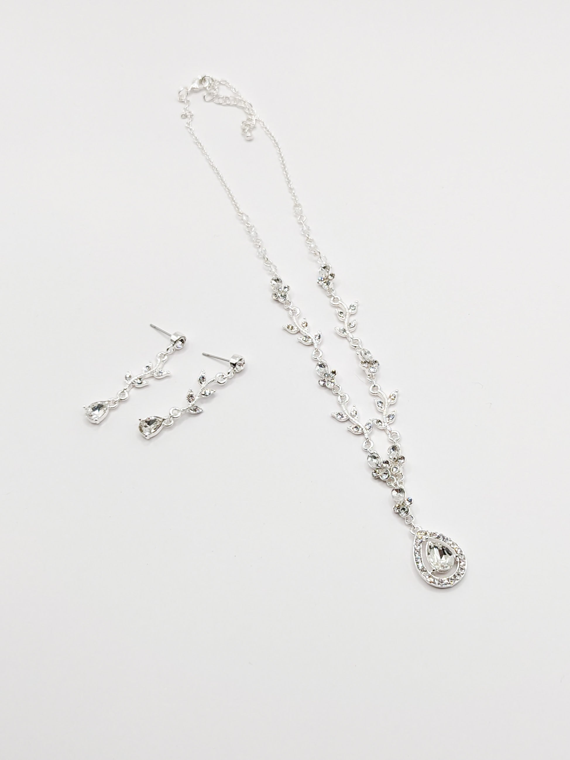 Lula Necklace & Earring Set