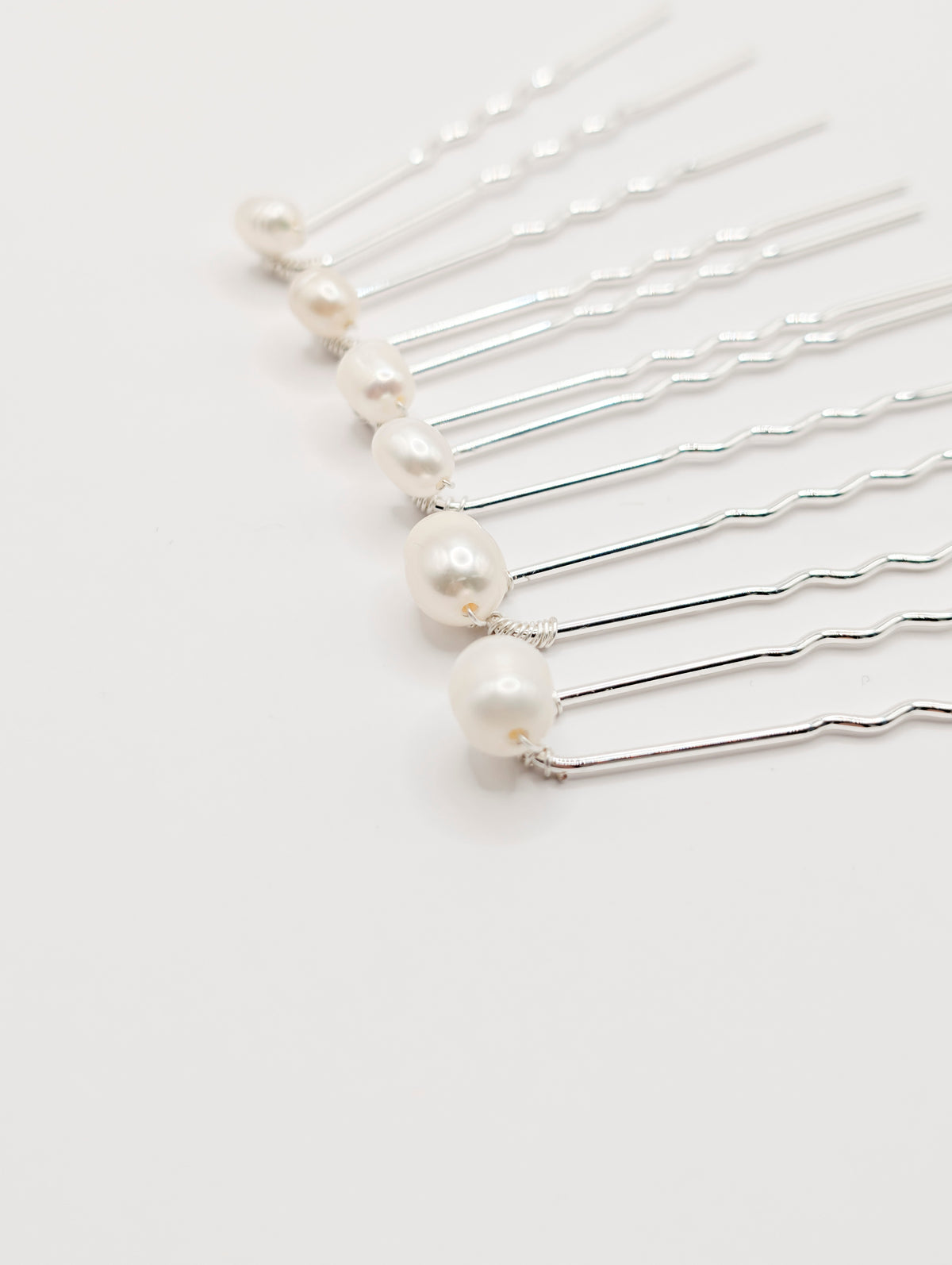 Mona Freshwater Pearl Hair Pins