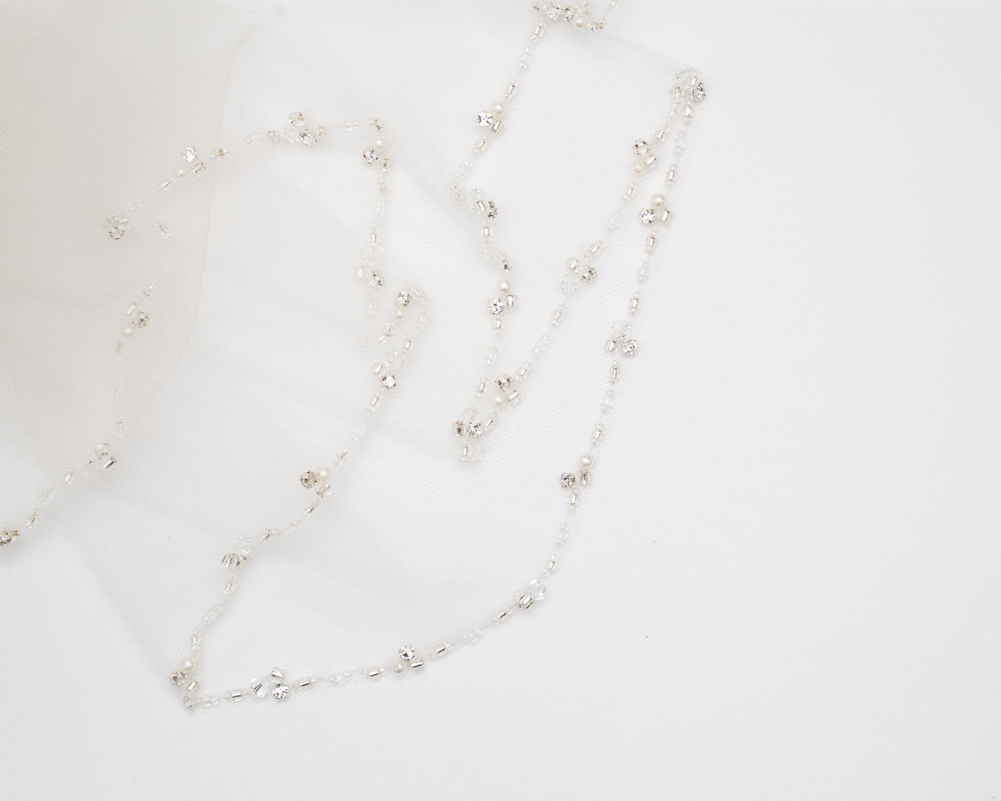 ivory knot-bridal veil-kimmy-one tier