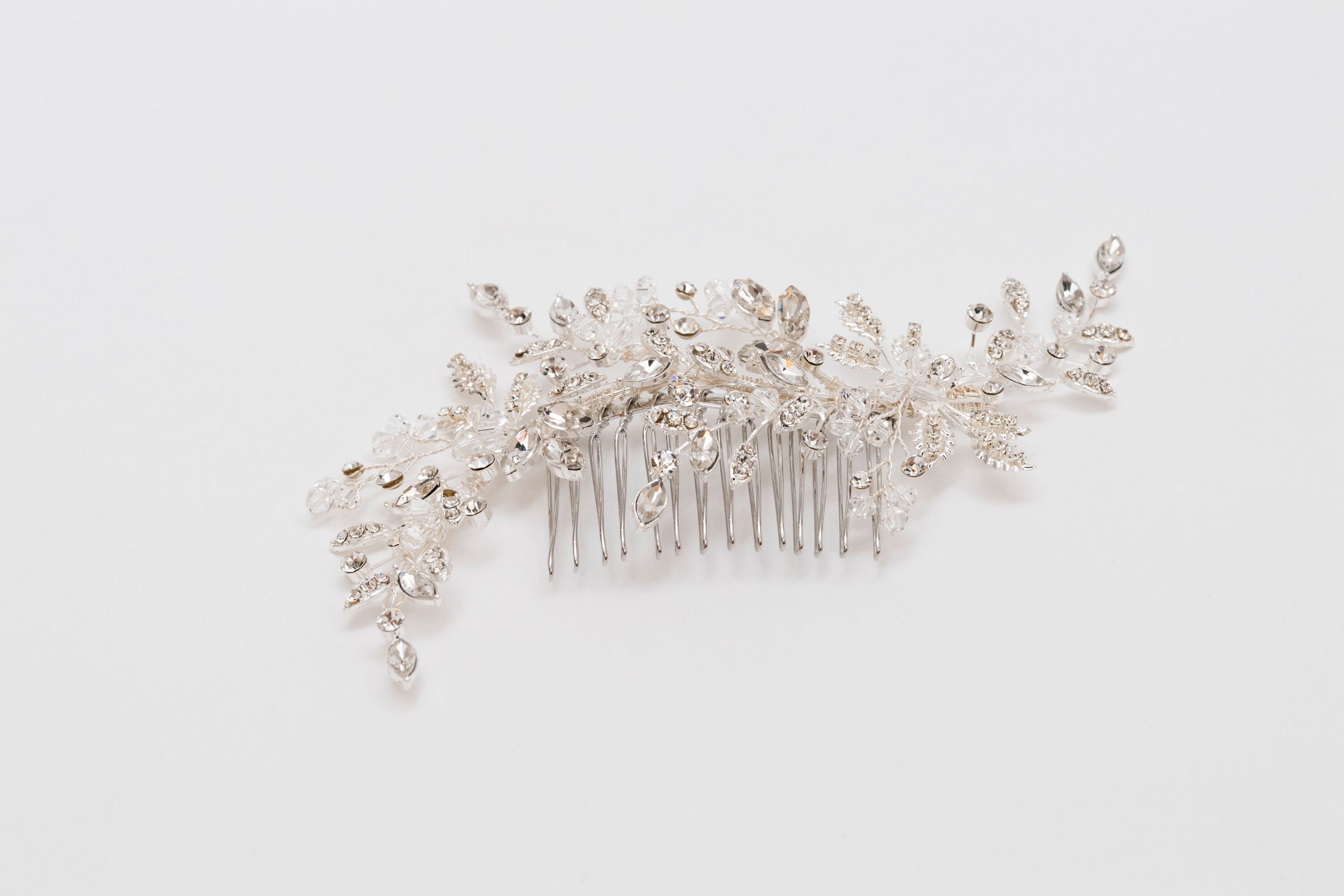 ivory knot-bridal accessories-wedding hair comb-merida
